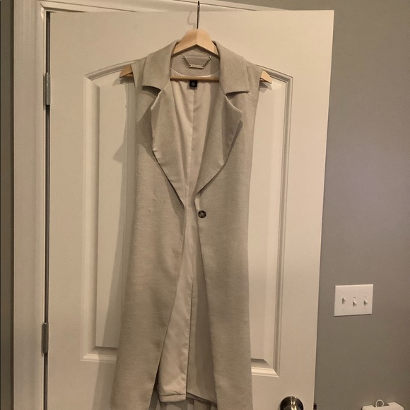 Dress - Picture 3 of 4